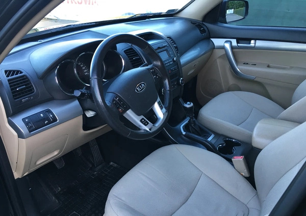 Kia Sorento cena 38600 przebieg: 179000, rok produkcji 2011 z Poniatowa małe 79